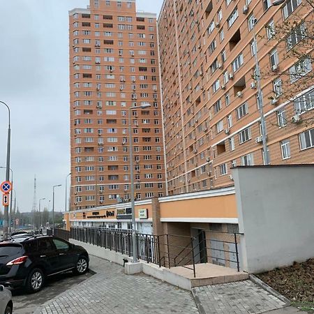 Квартира Возле Автовокзала Odessa Esterno foto