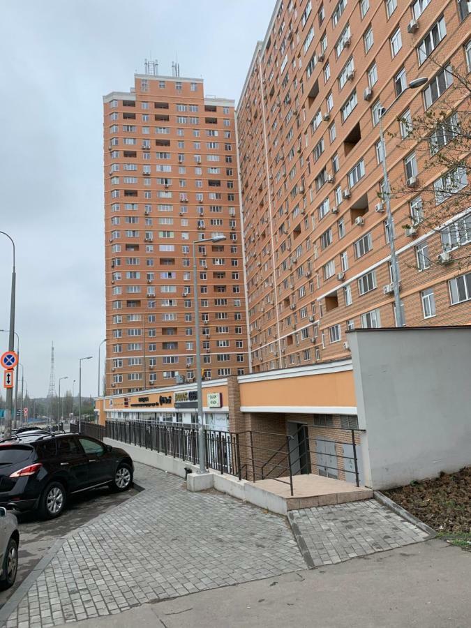Квартира Возле Автовокзала Odessa Esterno foto